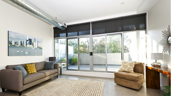 Control with KNX means that the shades or blinds can be adjusted automatically based on the light level.