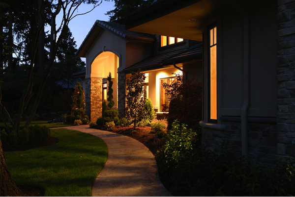 Simulated occupancy with KNX – the home can appear occupied even when it is not.