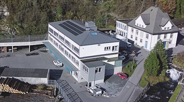 TBGN was faced with the challenge of creating an energy-efficient yet convenient and comfortable solution for the everyday operation of its new building extension in Glarus, Switzerland.