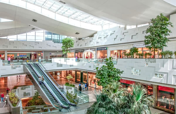 The Avenues Shopping Mall uses KNX for lighting and shutter control.
