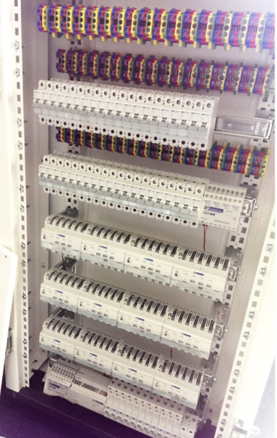 The distribution board as supplied by Home of Technologies