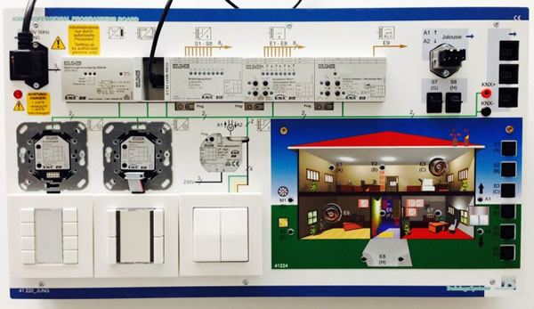 One of the more simple KNX training boards.