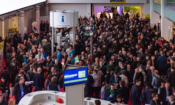 ISE2017 crowd
