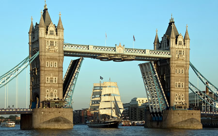 Tower Bridge - a spectacular setting.