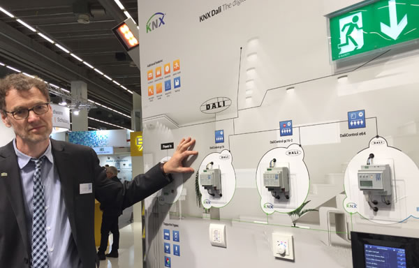 IPAS Managing Director Thomas Nierhoff showing applications of the DaliControl e64, the gc16-2 and the gc16 KNX-DALI gateways, all of which support DT-8.