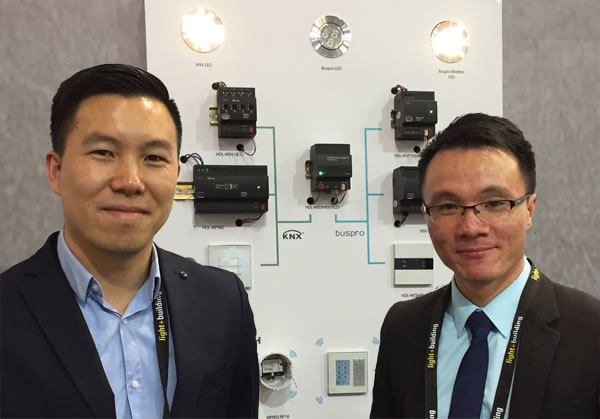HDL's Lawrence Jiang (left) and Ben Young (right) presenting the HDL IntelliCenter.